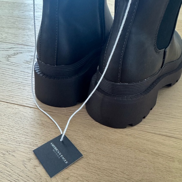 NWT American Eagle Chelsea Boot Dark Brown size 6 Woman’s - Picture 5 of 6